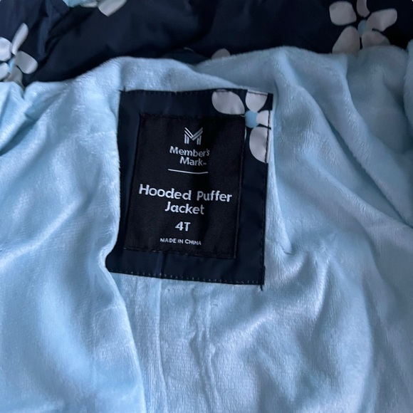 NWT Member's Mark Girls' Puffer Jacket- Navy Floral Size 4T - Picture 10 of 16